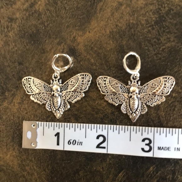 NWT gothic witchy whimsygoth moth with human skull dangle earrings in silvertone - Picture 3 of 7